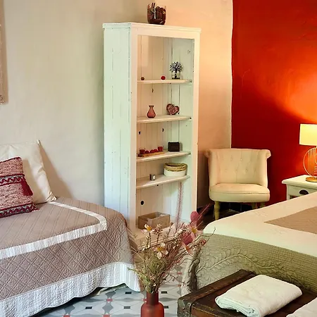 Bed & Breakfast Lacanepiere *